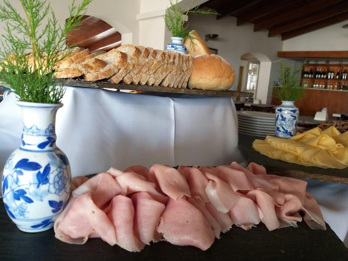 Hotel Tejas Rojas Villa Gesell Dış mekan fotoğraf