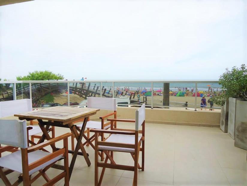 Hotel Tejas Rojas Villa Gesell Dış mekan fotoğraf
