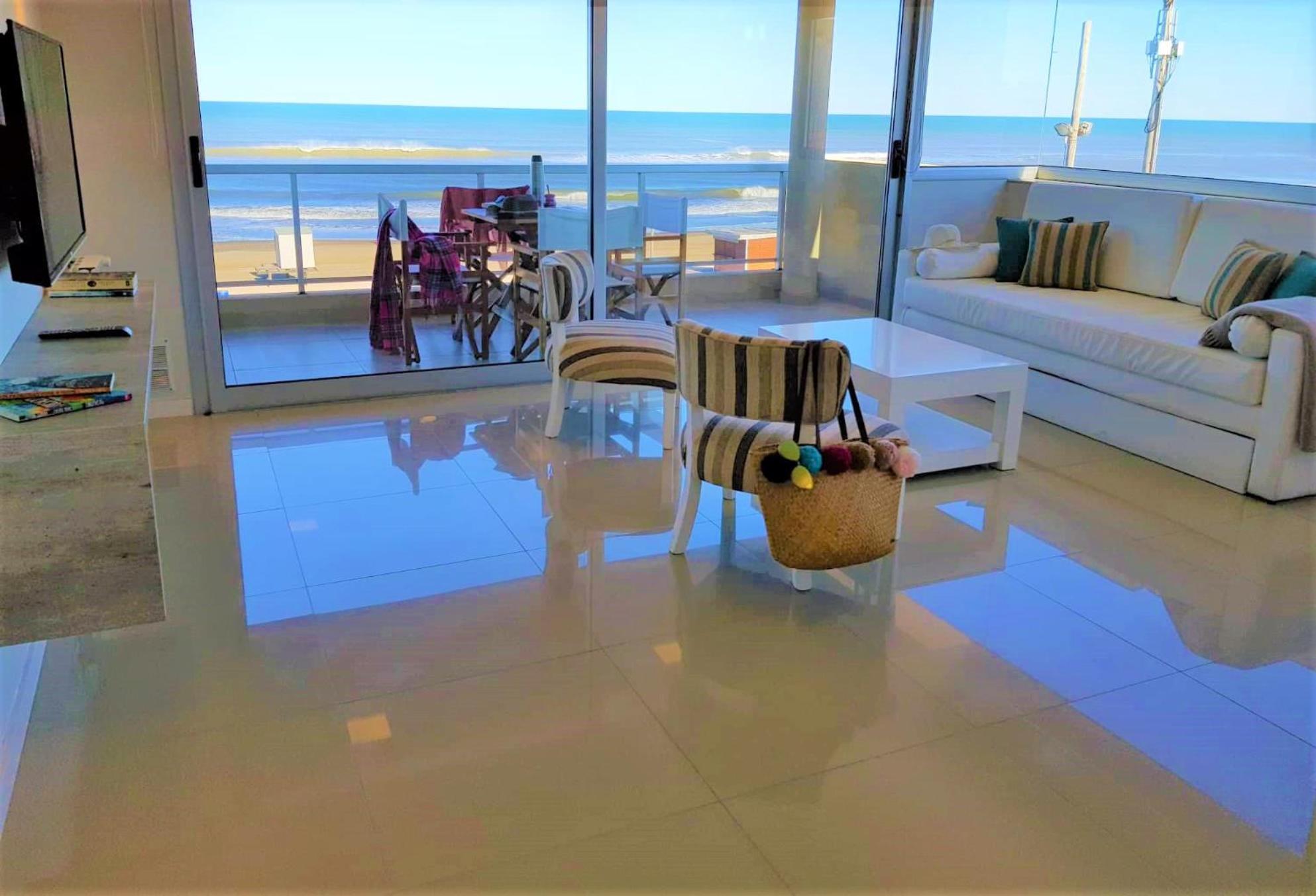 Hotel Tejas Rojas Villa Gesell Dış mekan fotoğraf