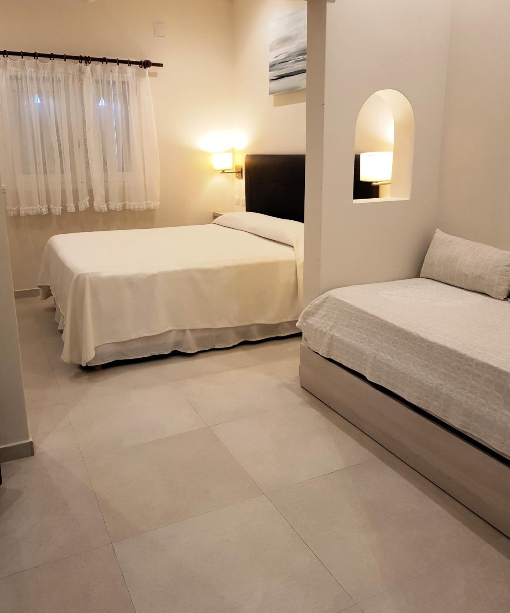 Hotel Tejas Rojas Villa Gesell Dış mekan fotoğraf